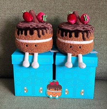 Harrods Jellycat Glacy Chocolate Cake 18cm BNWT Soft Plush Dust Bag Limited