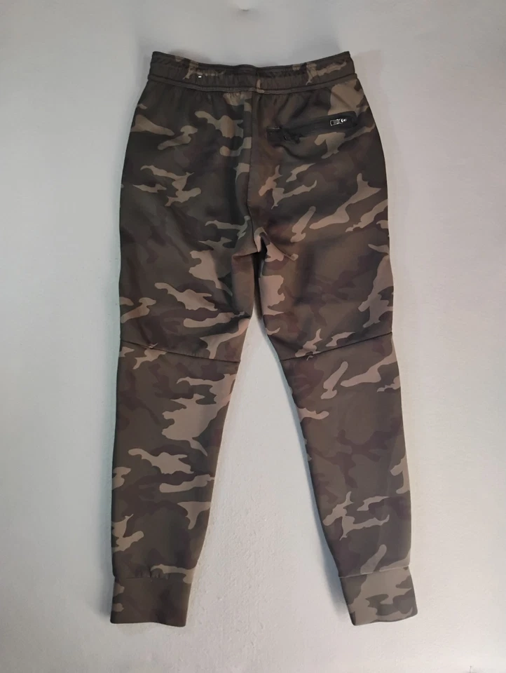 Pantalones deportivos American Eagle para hombre medianos multicolores camuflados con cordón informales Foto 4 de 4