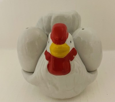 Vintage Ceramic Hen Eggs Salt & Pepper Shakers Napkin Holder 4.5  Tall