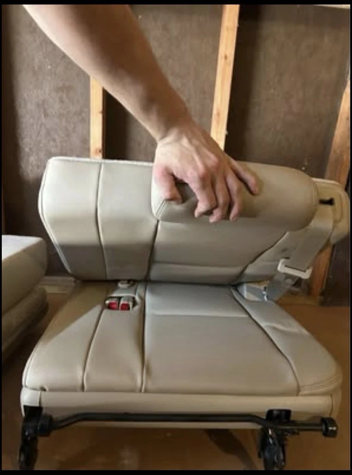 2014 Cadillac Escalade Seats Second Row Captains Row Seats Leather Seats OEM - Image 2 of 4