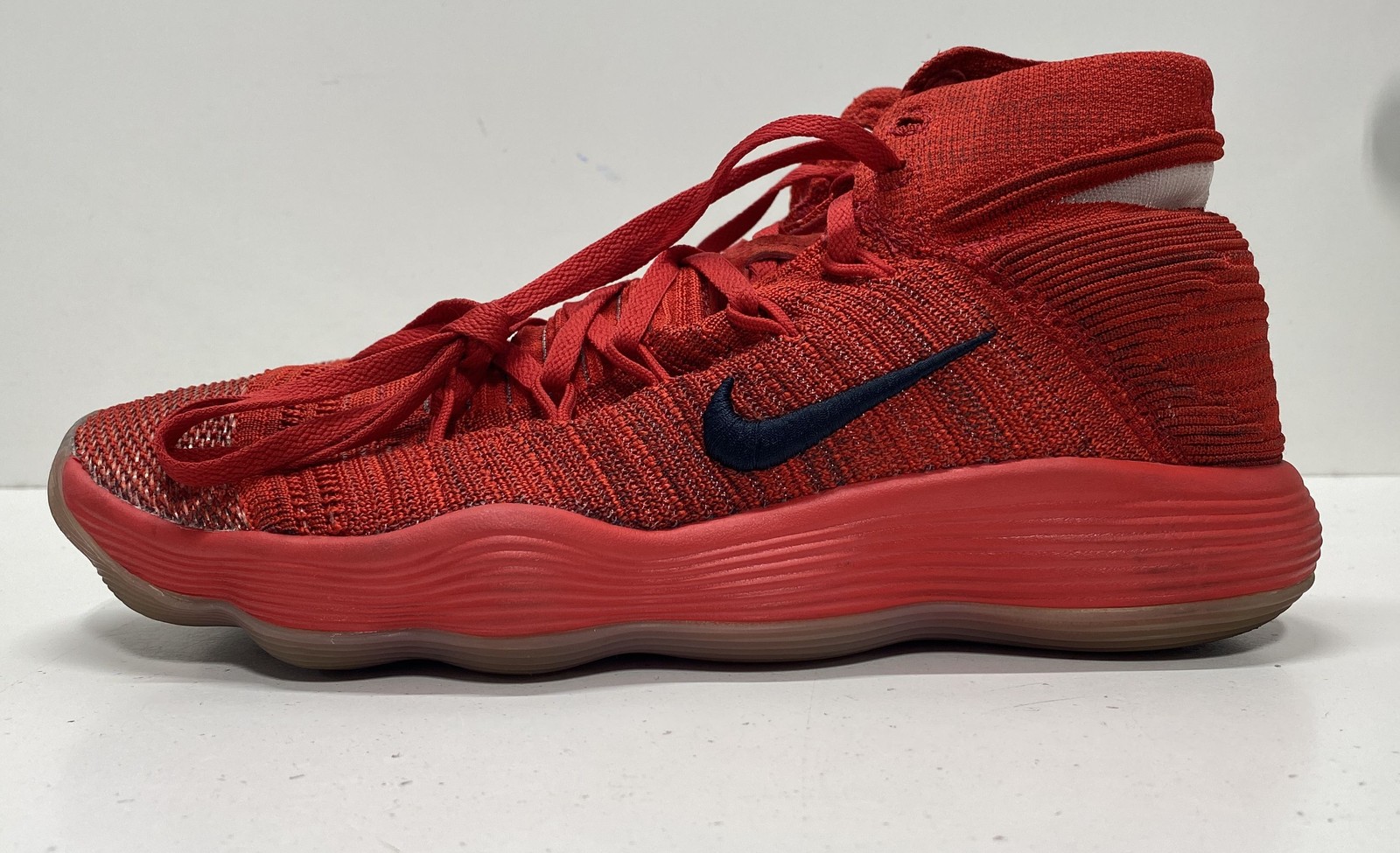 Nike Hyperdunk 2017 Flyknit Red Solid Athletic Sh… - image 1