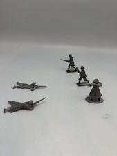 Vintage Lead Toy Soldiers Lot   Infantry Riflemen  Prone Figures   Unpainted