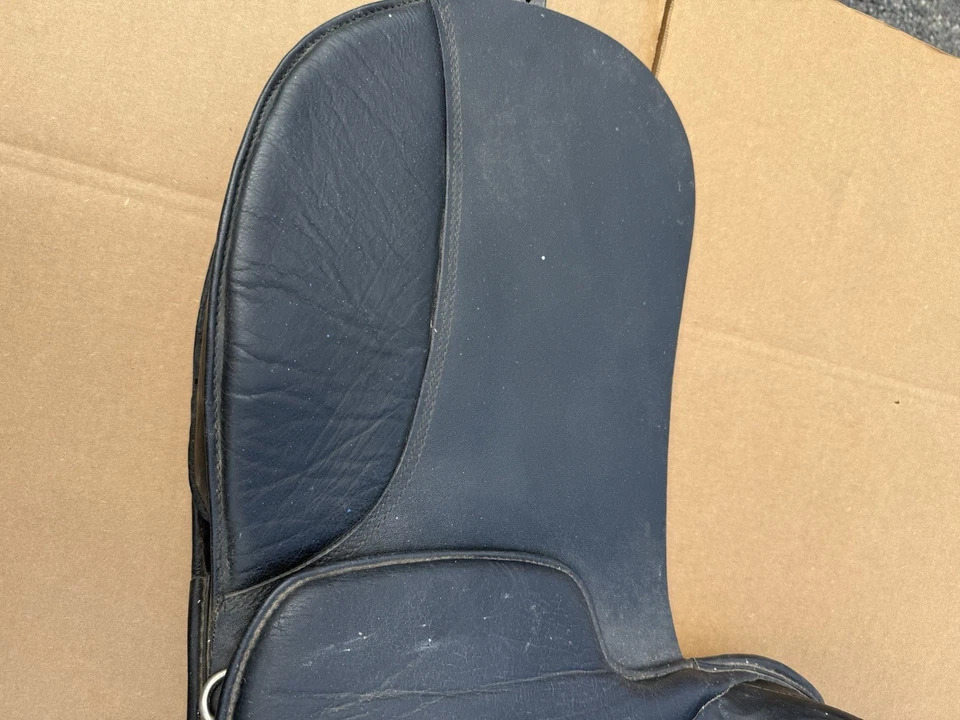 Vintage English Horse Saddle Black Leather 16” Seat – Used Equestrian Tack - Image 3 of 4