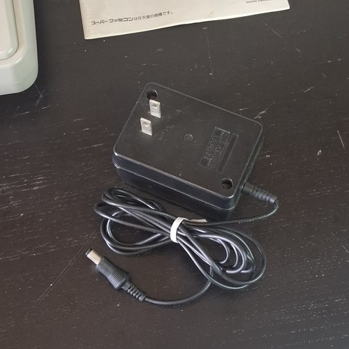 Nintendo Super Famicom SFC Konsole mit Box NTSC-J Japanisch Funktioniert/Getestet (A) - Bild 15 von 24