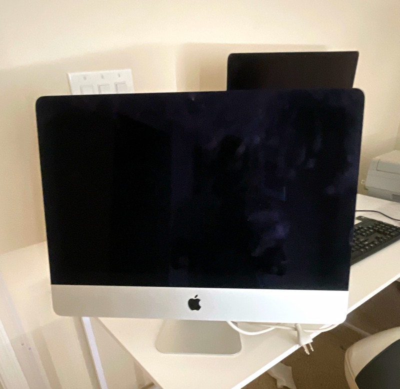 Apple iMac Series All-in-One Desktop Computer, Silver