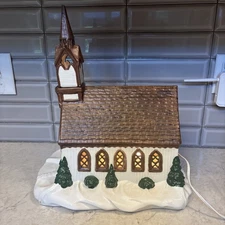 VTG 1975 Byron Molds  Lighted Ceramic Church Small Chip