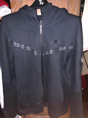 Black Nike Tech Fleece Used But In Good Condition Size Large