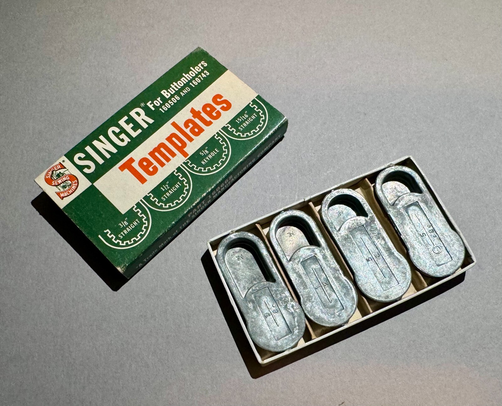 Singer Templates for Buttonholers 160506 and 160743