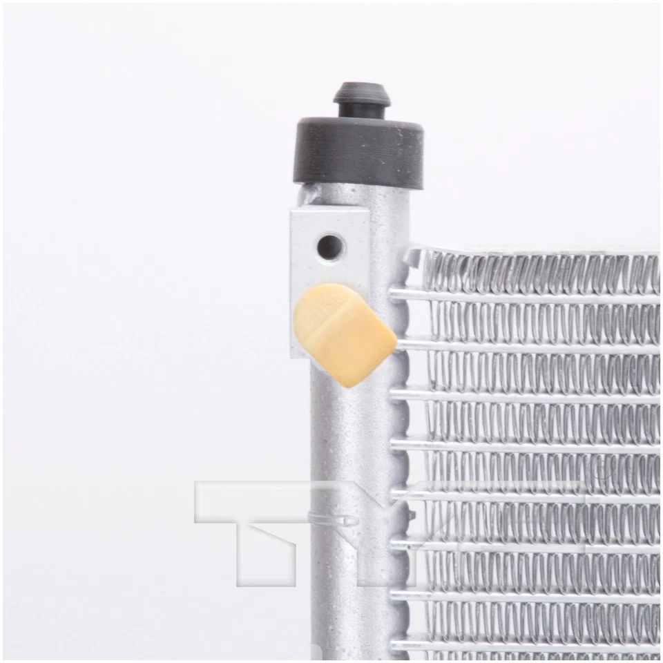 Конденсатор кондиционера TYC для 06–13 Grand Vitara 3582 - Изображение 3 из 4