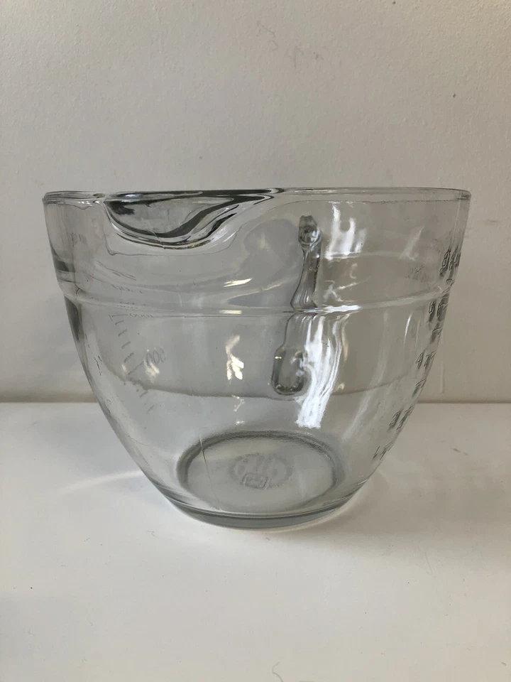 Anchor Hocking Made In USA Microwave Safe Glass Mixing Batter Bowl 2Qt8Cup Clear - Image 2 of 4