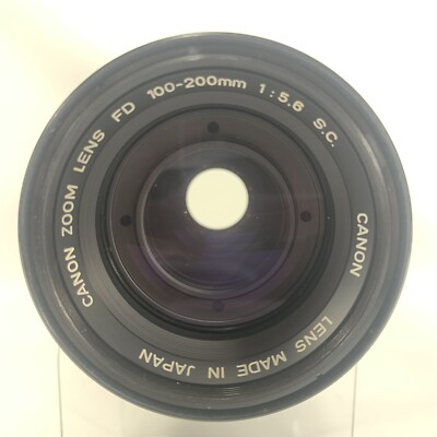 Vintage Canon Zoom Lens FD 100-200mm 1:5.6 - Made In Japan w/ Case