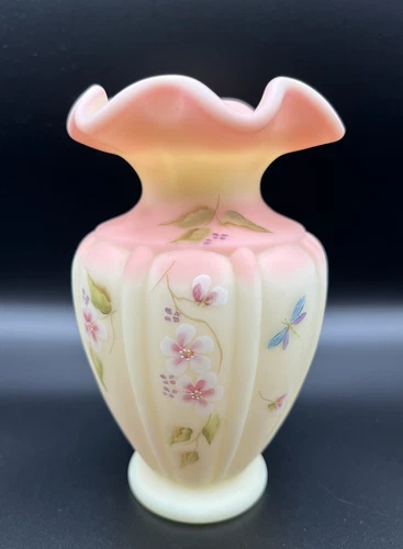 Fenton Burmese Arabella Yellow Banded Melon Floral Dragonfly Vase 6.5” Signed