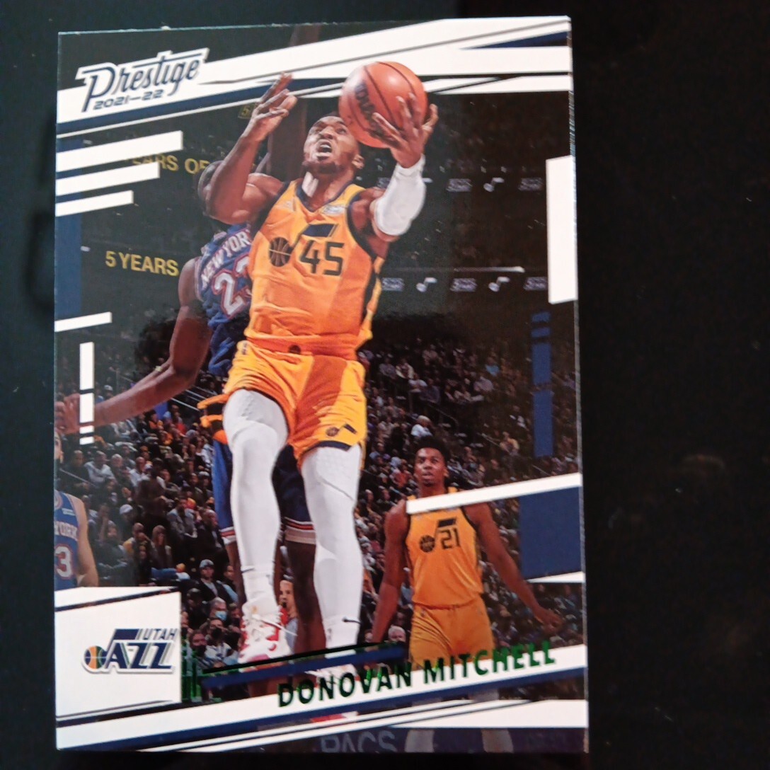 Donovan Mitchell 2021-22 Panini Chronicles Prestige Green #68 Utah Jazz