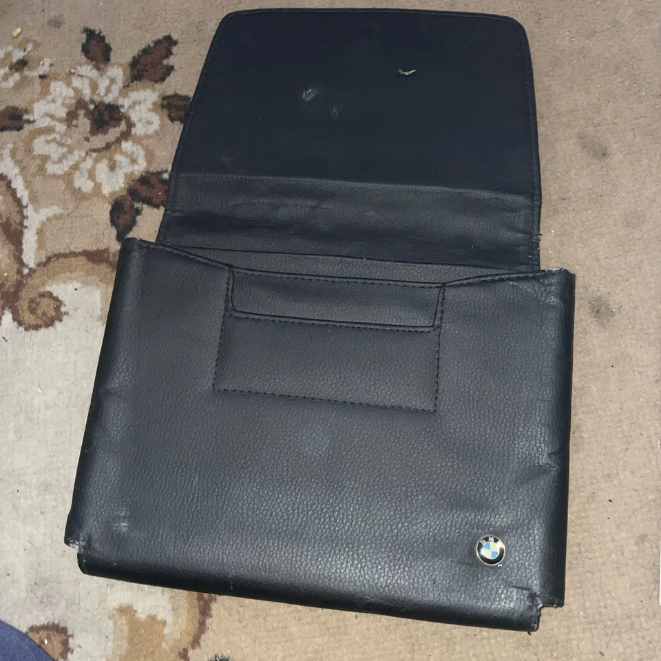 BMW 3 SERIES Bmw 320i  Handbook MANUAL  AND WALLET — 第 2/4 张图片