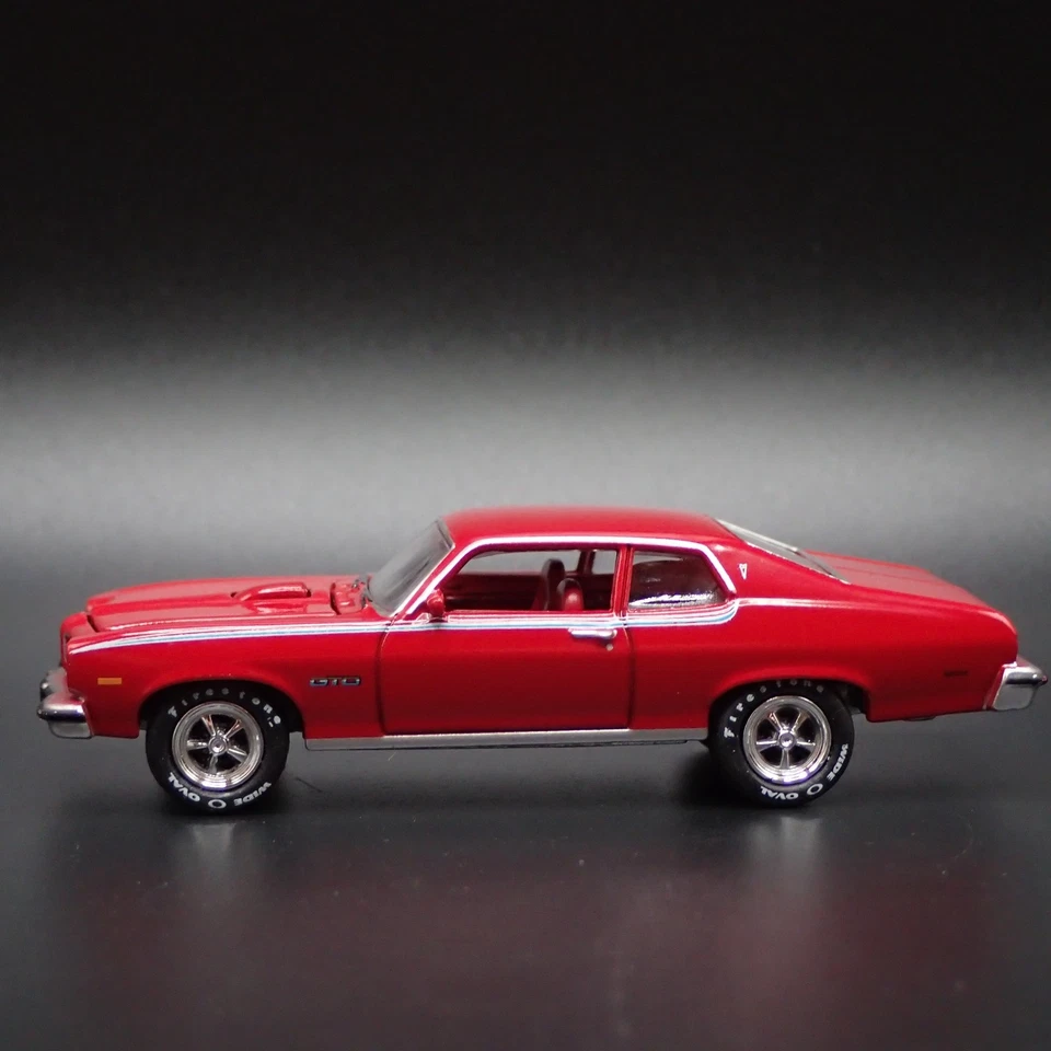 1974 74 PONTIAC GTO MUSCLE CAR Modello In Diecast 1:64 Collezionabile Diorama - Immagine 2 di 4