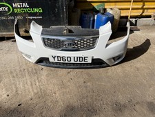 2010 KIA RIO FRONT BUMPER + GRILLE + FOG LAMPS IN WHITE **ONE FOG LAMP DAMAGED**