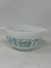 vintage PYREX #441 AMISH BUTTERPRINT 1 1/2 PT BOWL-TURQOUISE & WHITE VHTF EUC