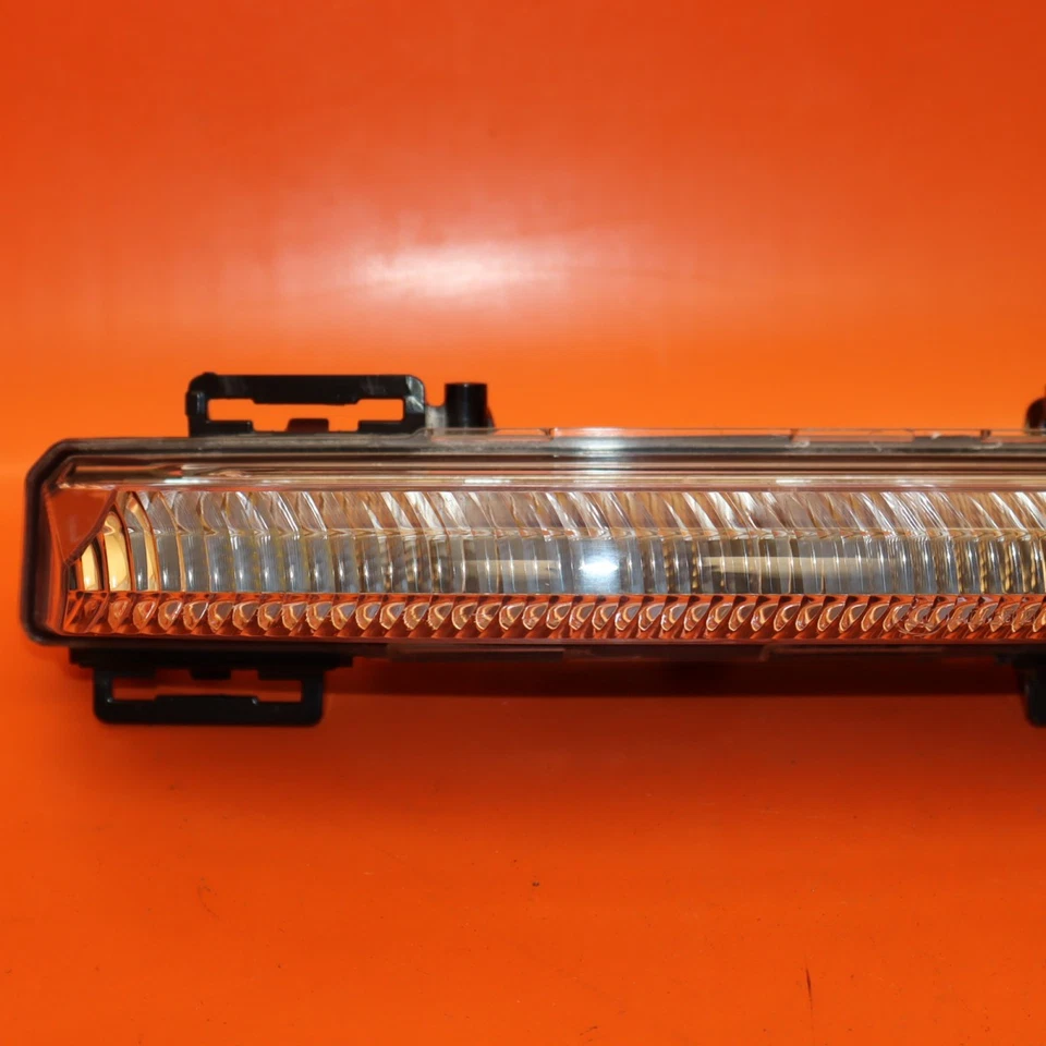 MERCEDES BENZ C250 LUZ ANTINIEBLA PASAJERO DERECHO 2012 2013 2014 2015 A204 906 9000 Foto 2 de 4