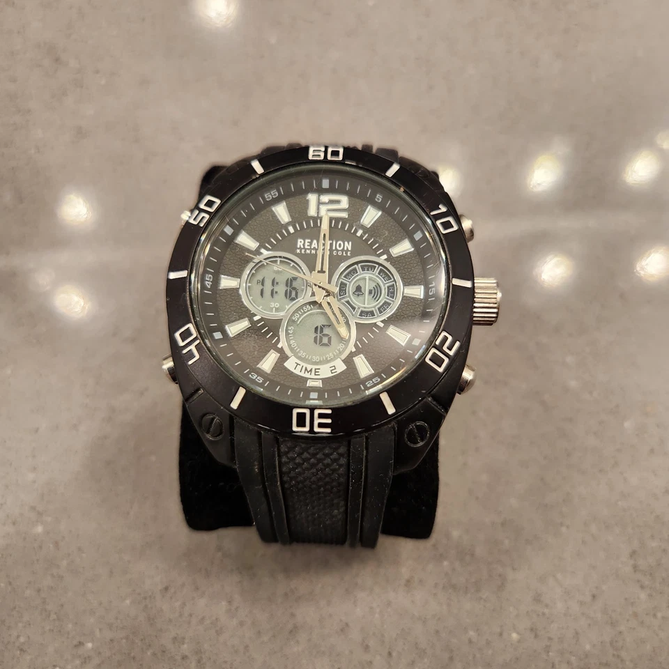 Reloj digital analógico Kenneth Cole Reaction para hombre Foto 2 de 3