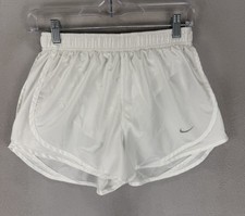 Pantalones Cortos Nike Para Mujer Talla Pequeña Blancos Absorbentes de Juros Tecnología Dri-FIT Paneles de Malla