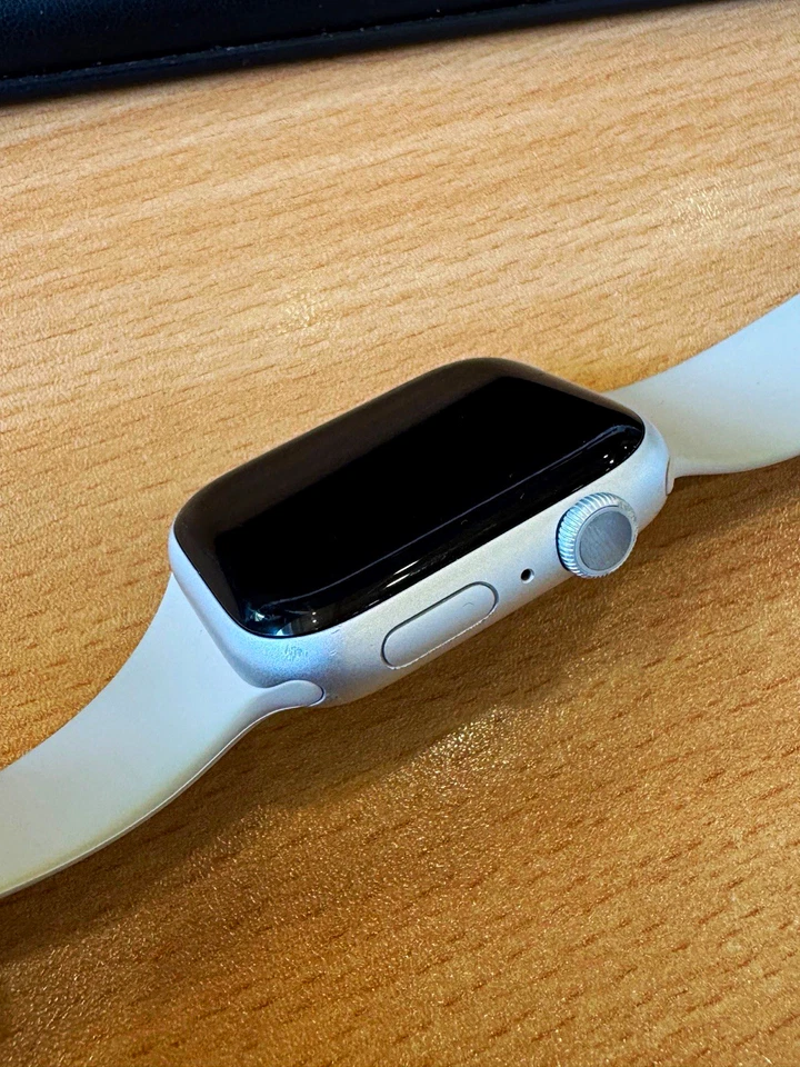 Apple Watch Series 8, Foto 1 von 5