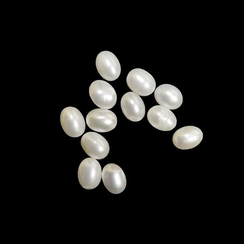 Perla bianca naturale forma ovale cabochon fondo piatto calibrato pietra preziosa sfusa - Foto 8 di 11