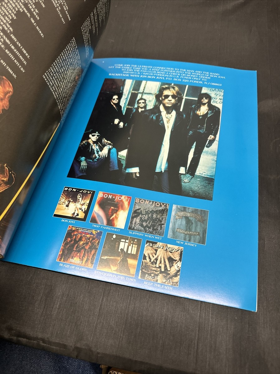 BON JOVI パンフレット 3冊 Bon Jovi's first ever authored Anthology – 'Bon Jovi: Forever