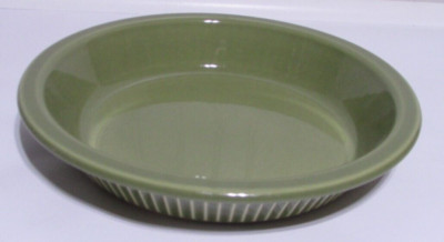Pfaltzgraff   Green  10'' Pie Plate Baker