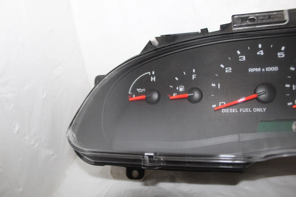 Speedometer Instrument Cluster 2005 Ford E350 Van Gauges DIESEL 279,536 Miles - Image 3 of 4