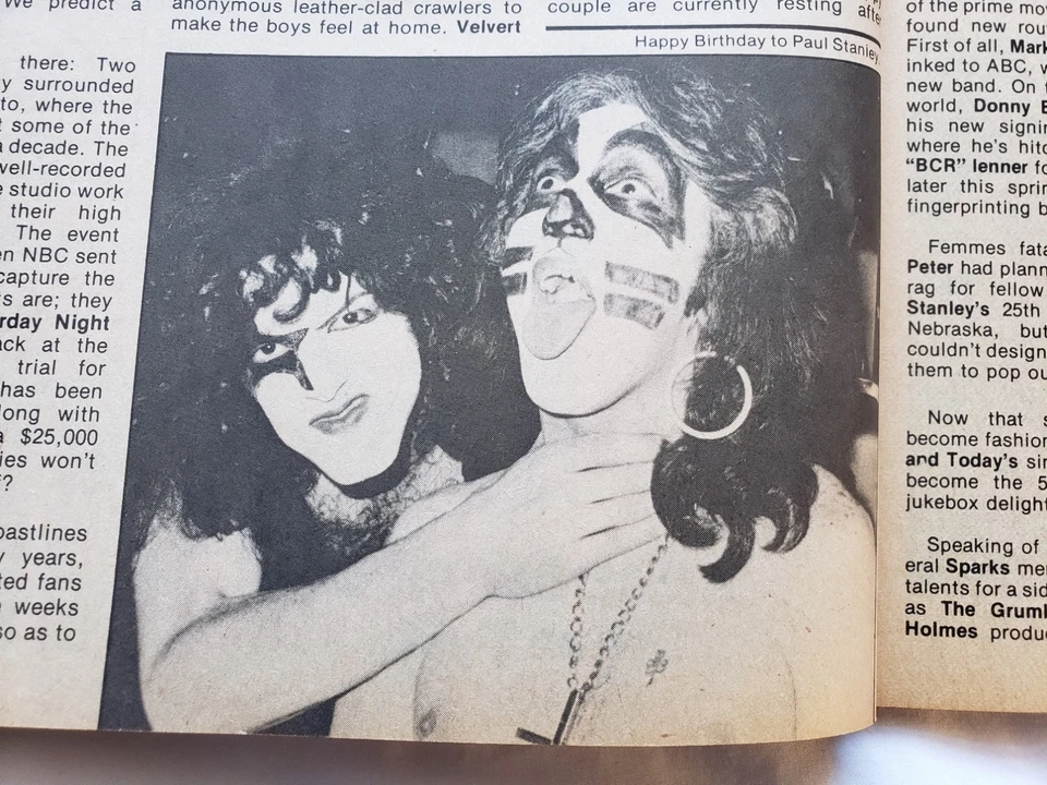 "Super Rock" 8/77 Ramones, Dead Boys, Starz, special punk rock issue - Image 4 of 4