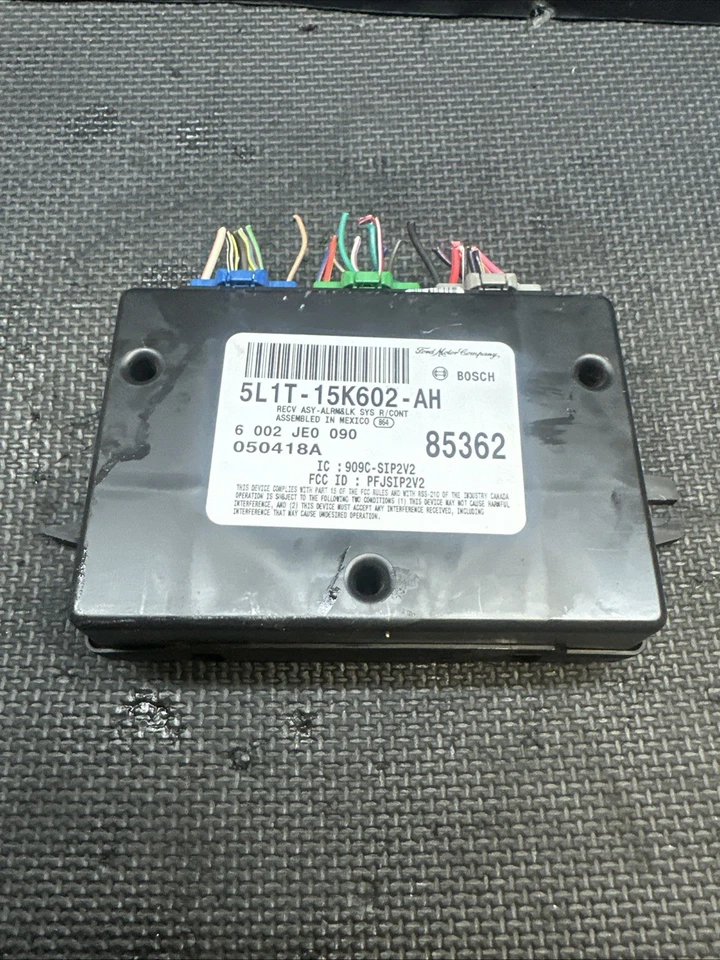 Ford Expedition, 2006, módulo de seguridad V 8 VSM Foto 3 de 4