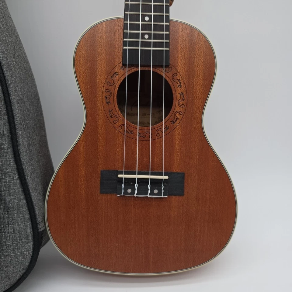 Ukelele de concierto Ranch UK-23 23 pulgadas instrumento para principiantes con estuche Foto 3 de 4