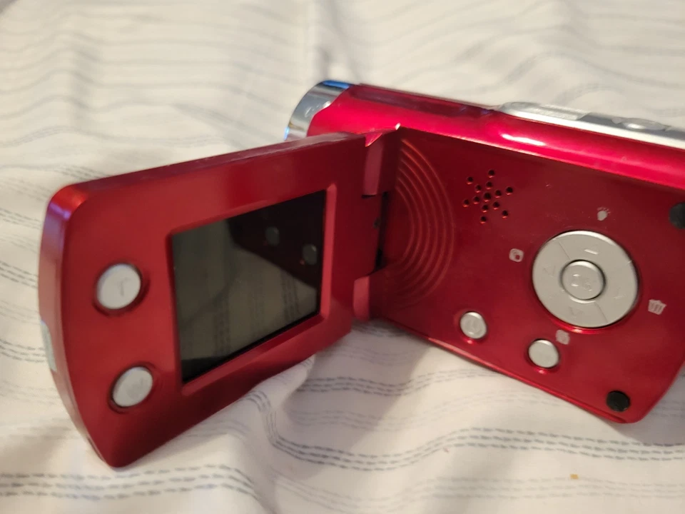 Vivitar DVR 508 NHD Camcorder - Red Mini Camera - Image 2 of 2