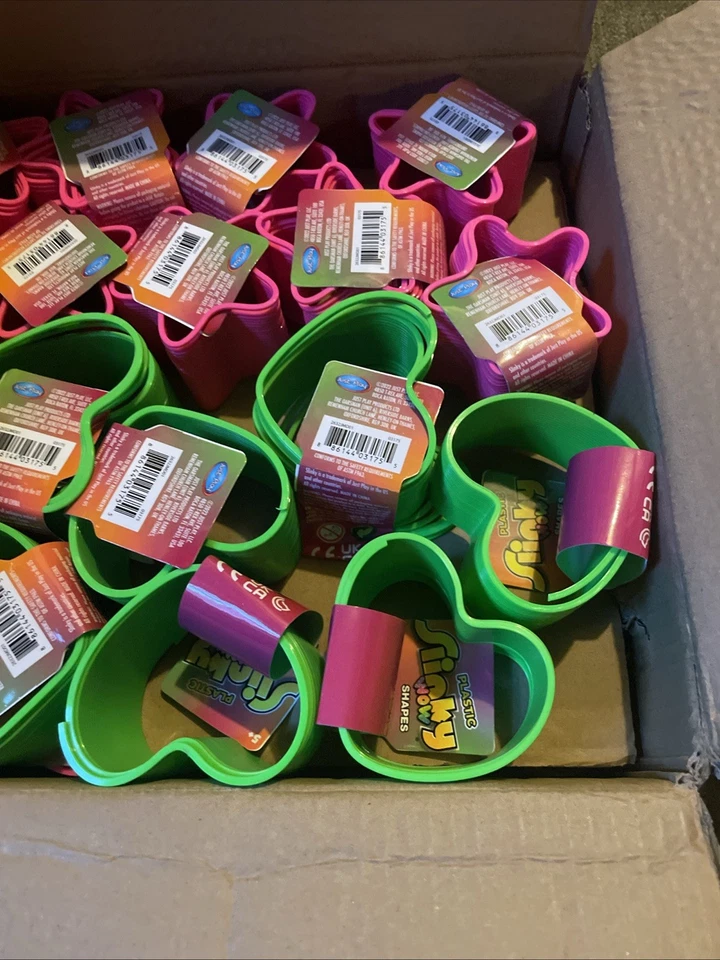 Lote de 60 Plástico Formas Slinky Corazón Estrella Naranja Verde Rosa Nuevo Precintado Foto 4 de 4