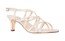 Nina New York Women's Neptune Metallic Evening Sandals, Platino Size 8M