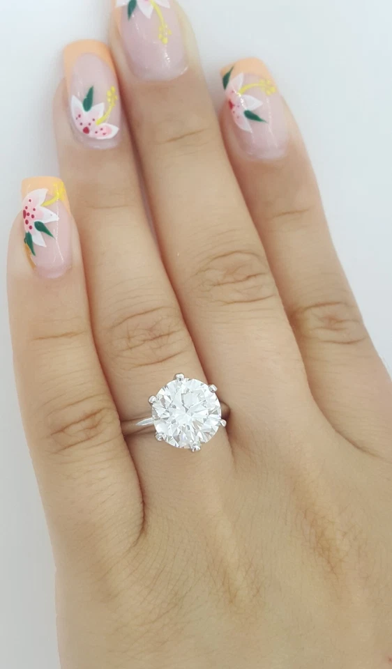 Anel de noivado Tiffany & Co redondo diamante platina solitário 4 quilates varejo $227k - Imagem 2 de 4