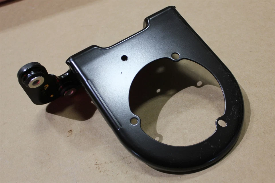00-02 Intrigue 3.5L-V6 Air Injection System 19260945 Air Pump Bracket NOS OEM - Image 3 of 4