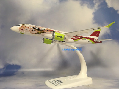 Herpa Wings  Snap Fit 1:200  Airbus A220-300  air Baltic 614559 Modellairport500