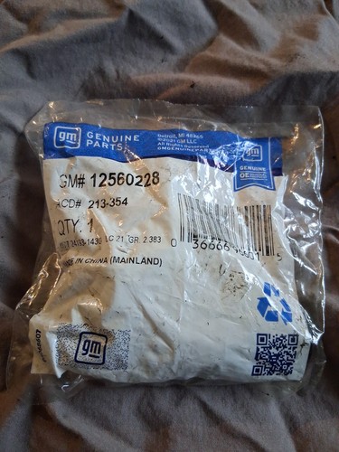 Genuine GM Engine Crankshaft Position Sensor 12560228 - Brand New
