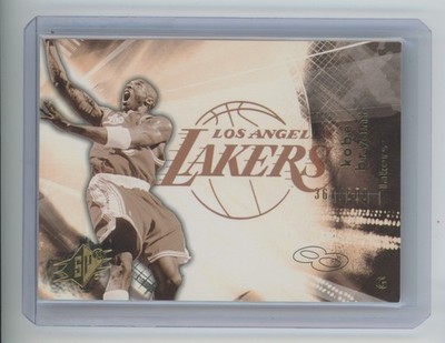KOBE BRYANT 2004-05 UD SPx #37 THROWBACK VARIATION Lakers Logo SP 367/500 LA
