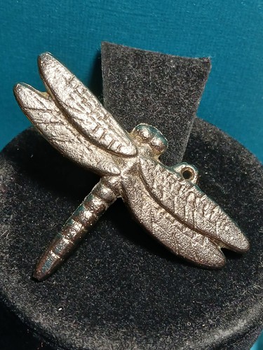 Colgante Libélula Dije Llavero Insecto Insecto Grande Pesado Tono Plateado Metal - Imagen 5 de 23