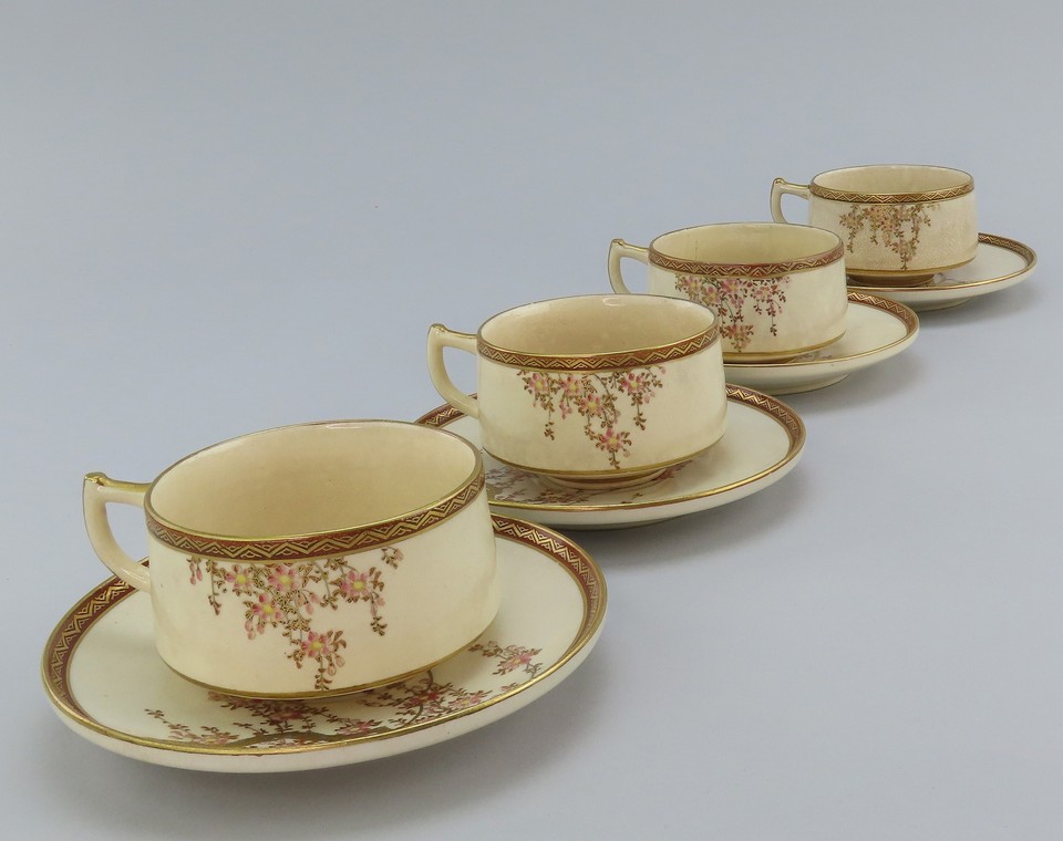 Lovely 21 Piece Japanese Satsuma Tea Set Service for 6 Cherry Blossoms