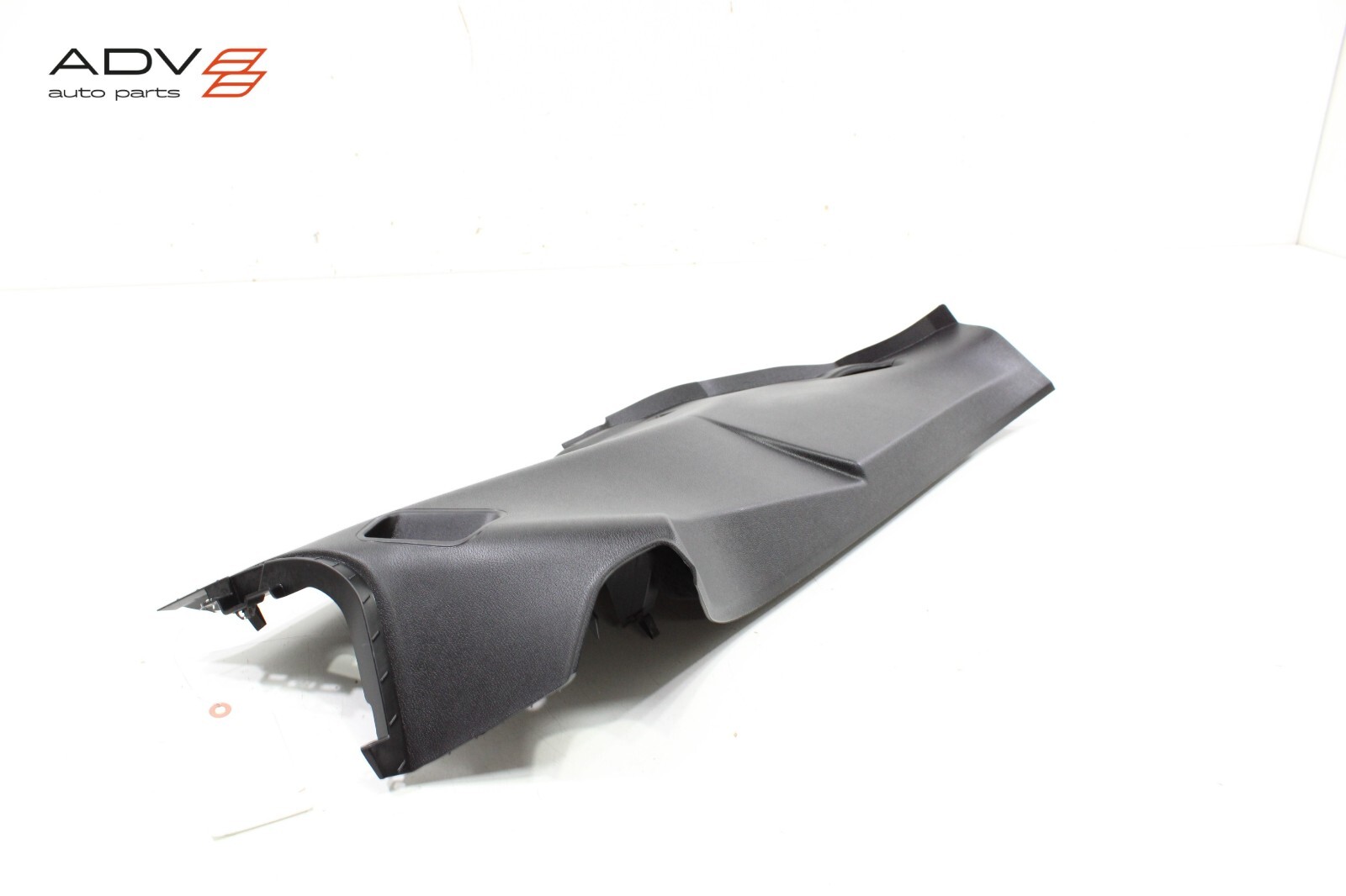 2017-20 MASERATI LEVANTE REAR RIGHT C PILLAR LOWER QUARTER TRIM COVER PANEL OEM