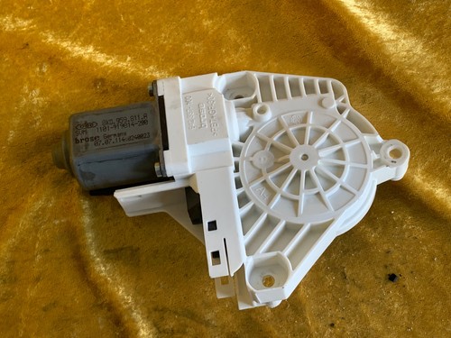 AUDI A1 / 8X 5-Türer Fensterhebermotor Motor Fenster Hinten Links 8K0959811A