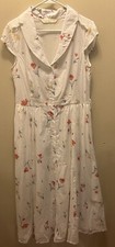 Wayward Fancies Dress White Floral Maxi Pockets Shortsleeve M-8 Cotton Button Up