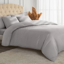 Mellanni 3-Piece Duvet Cover Set with Pinsonic Quilted Stripe, 2 Pillow Shams