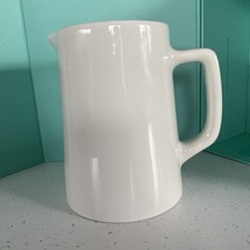 Vintage ‘ROYAL’ Maddock Ultra Vitrified England. Large Jug. Pattern 12. 18 cm.