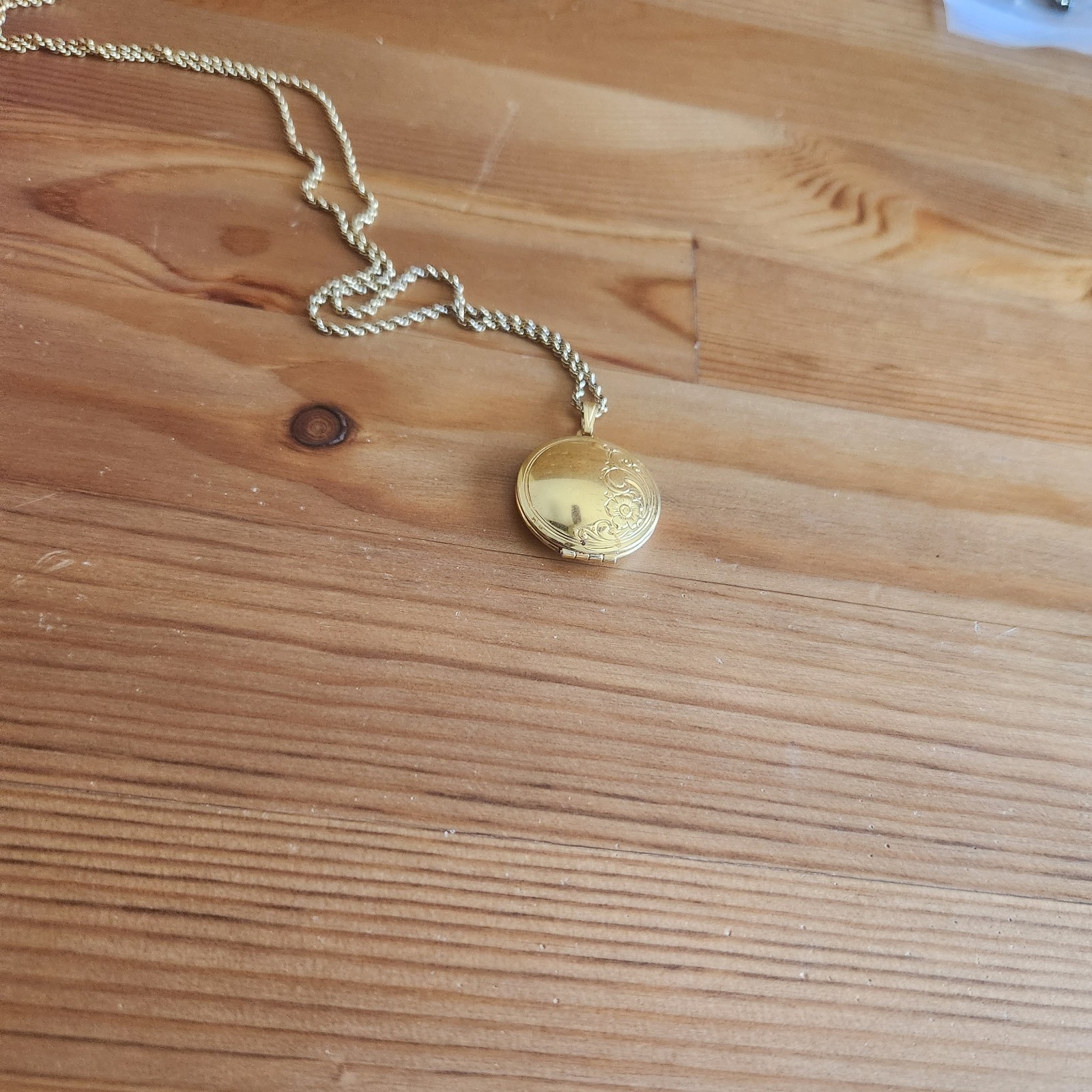 Picture 2 of 7