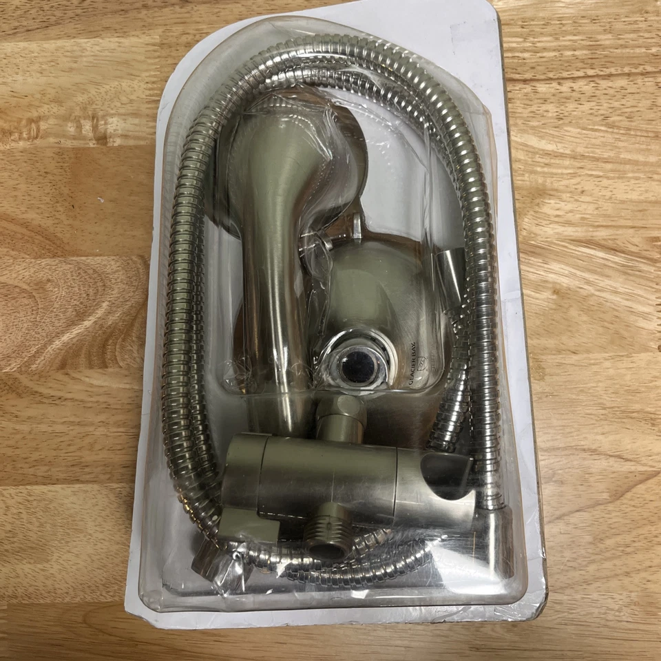 Glacier Bay 6 Spray 5" Doble Cabezal de Ducha y Cabezal de Ducha Portátil 1003103094 Foto 2 de 4