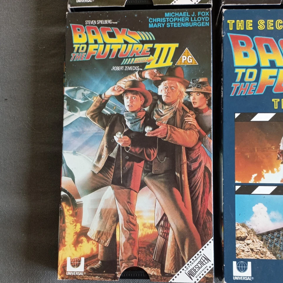 Back to the Future .1.2.3, secrets Trilogy VHS 4 Tape bundle. Foto 4 de 4